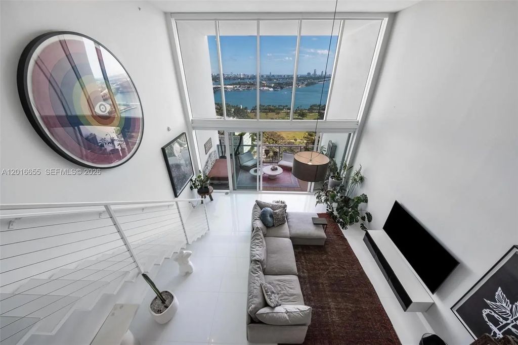 1040 Biscayne Boulevard #2203, Miami
