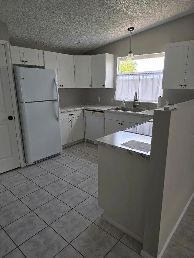 3 of 12 - 5550 Hemingway Court #1, Fort Pierce, FL