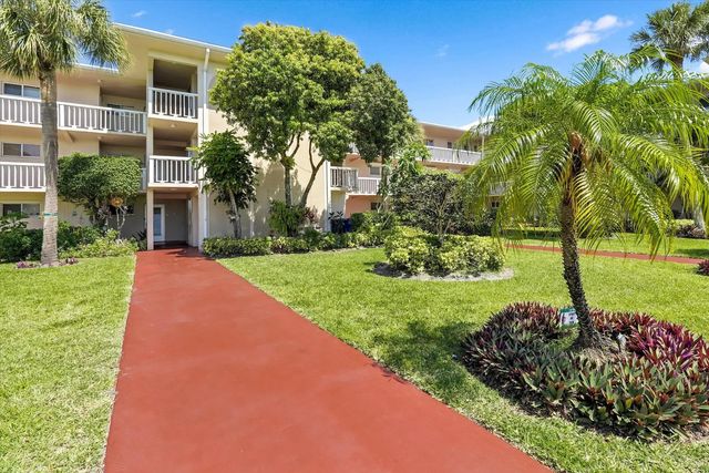 3 of 38 - 2856 S Garden Dr Drive S #212, Lake Worth, FL