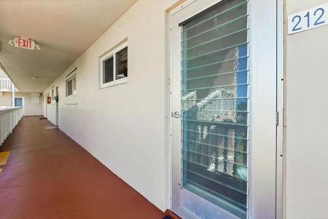 5 of 38 - 2856 S Garden Dr Drive S #212, Lake Worth, FL