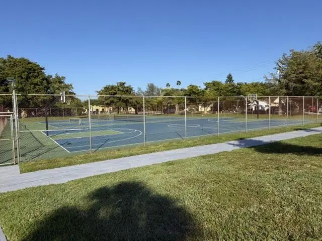 2 of 48 - 4357 Nw 6 Avenue, Deerfield Beach, FL