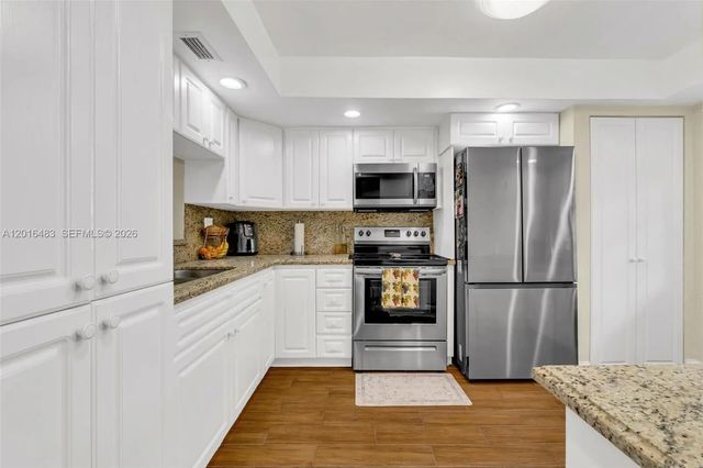 1101 Colony Point Circle #309, Pembroke Pines