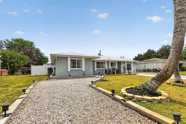 3 of 48 - 2026 7th Court Sw, Vero Beach, FL