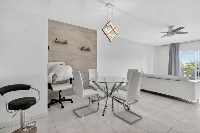 2 of 45 - 4330 Hillcrest Drive #302, Hollywood, FL