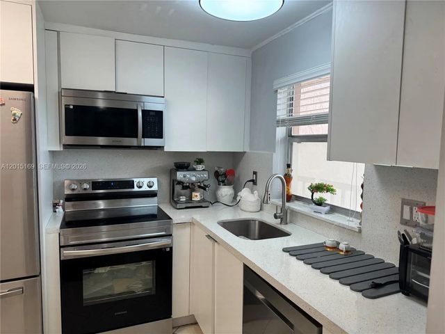 2 of 59 - 9580 Sunrise Lakes Boulevard #211, Sunrise, FL