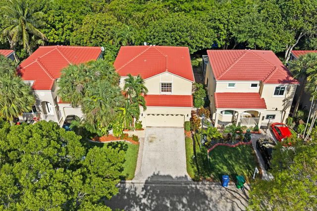 2 of 40 - 483 Nw 87th Terrace, Coral Springs, FL
