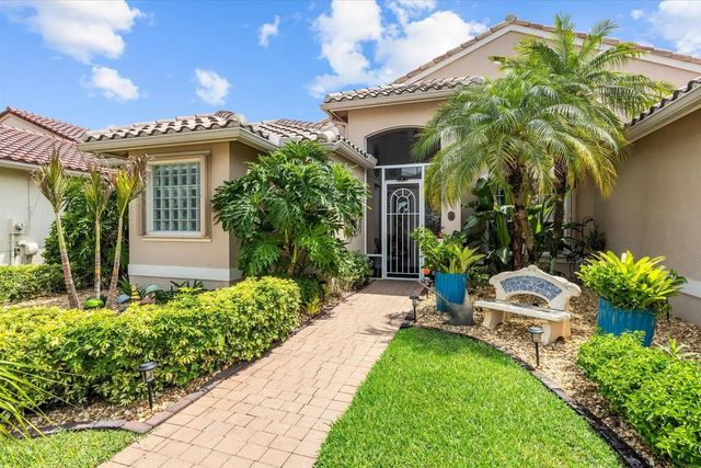 3 of 71 - 482 Nw Blue Lake Drive, Port St. Lucie, FL