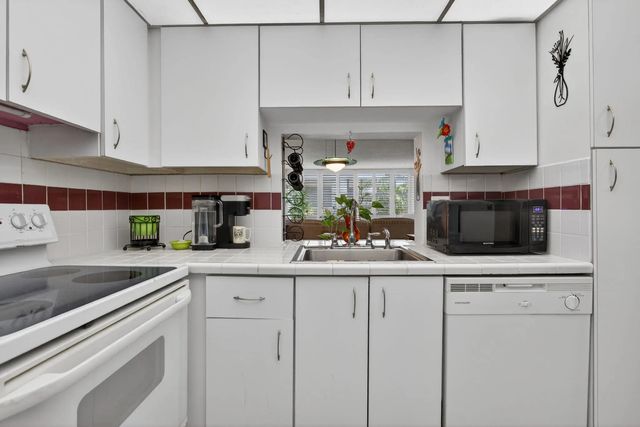 4 of 39 - 1170 N Federal Highway #305, Fort Lauderdale, FL