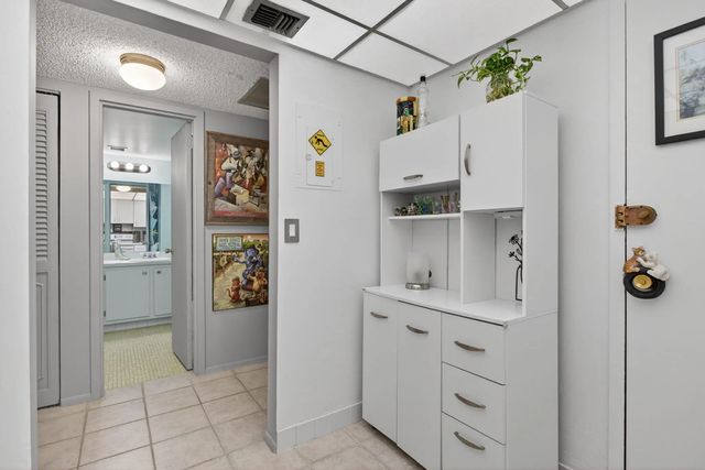 5 of 39 - 1170 N Federal Highway #305, Fort Lauderdale, FL