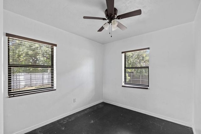 3 of 24 - 515 Nw 88th Street, El Portal, FL