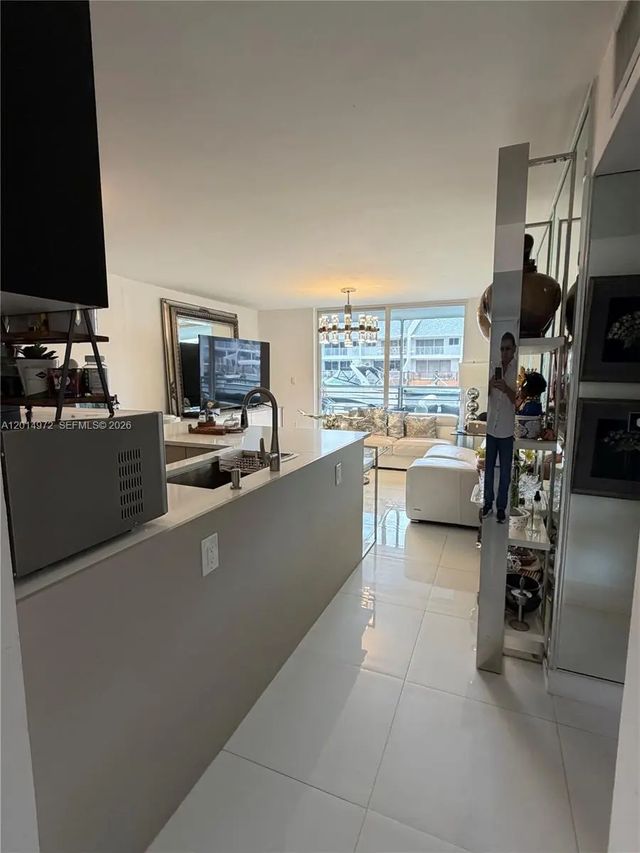 5 of 18 - 3550 Ne 169th Street #107 Plus 40ft  Deck, North Miami Beach, FL