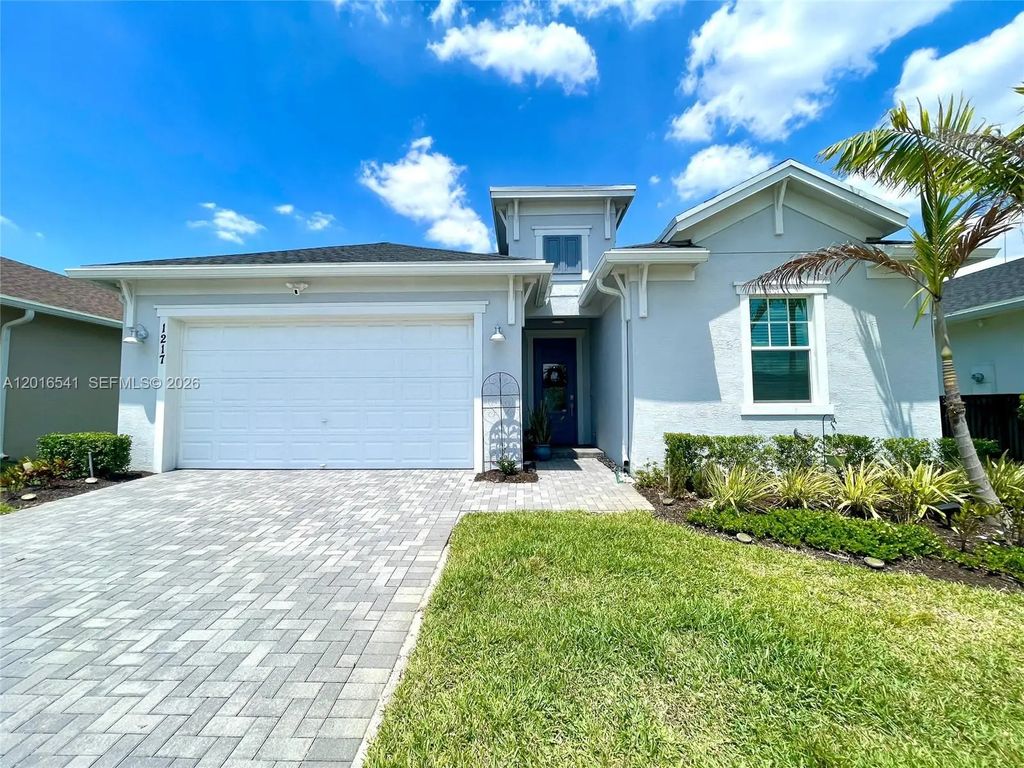 1217 Se Crosswood Way, Port St. Lucie
