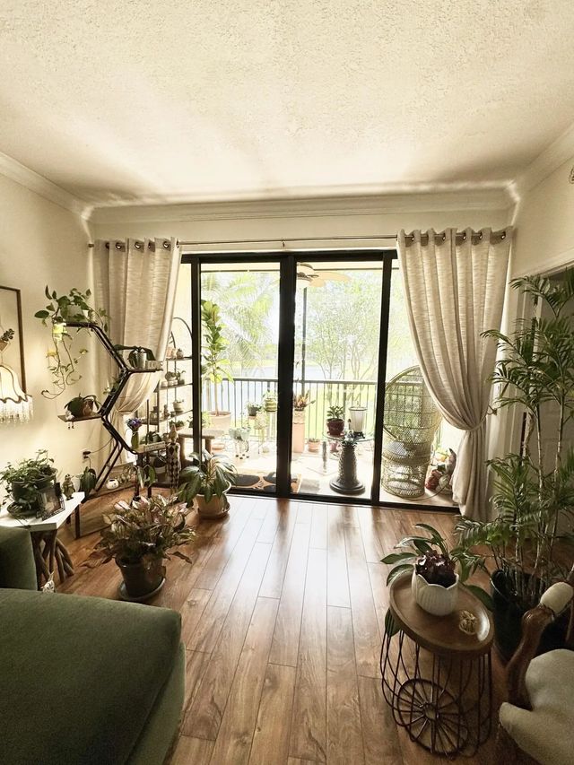 6720 Coral Lake Drive #6720, Margate