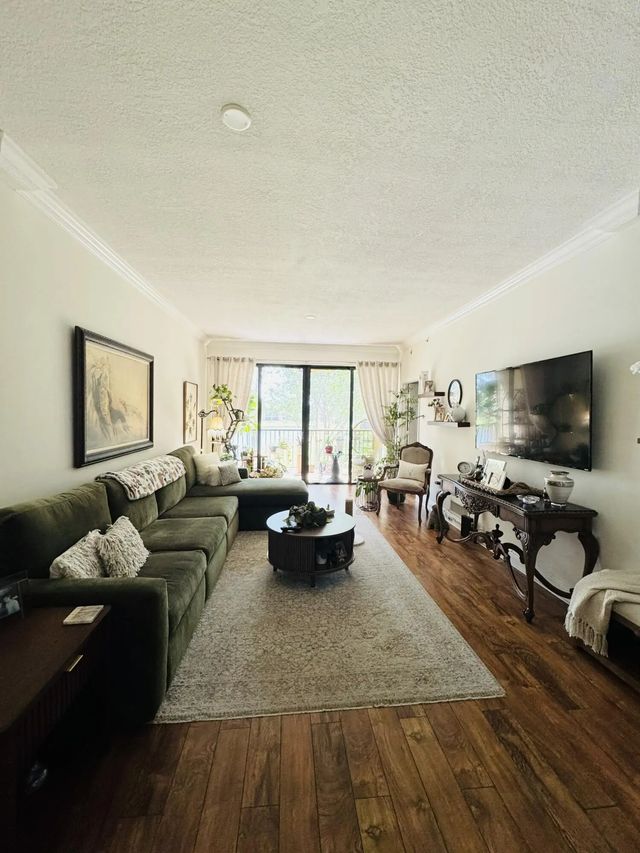5 of 40 - 6720 Coral Lake Drive #6720, Margate, FL