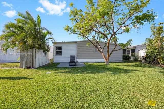2148 Sw 52nd Street, Dania Beach