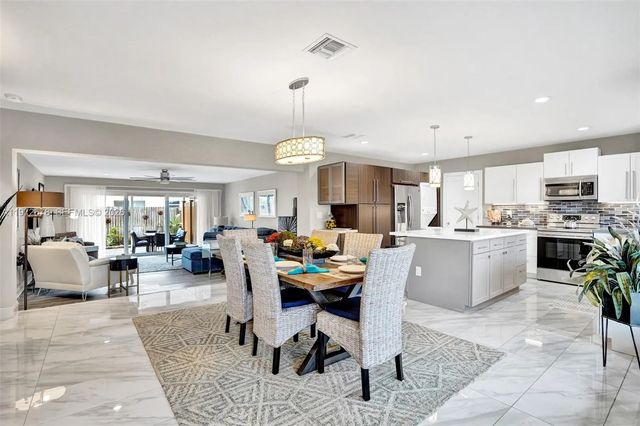 5 of 62 - 1236 Ne 18th Avenue, Fort Lauderdale, FL