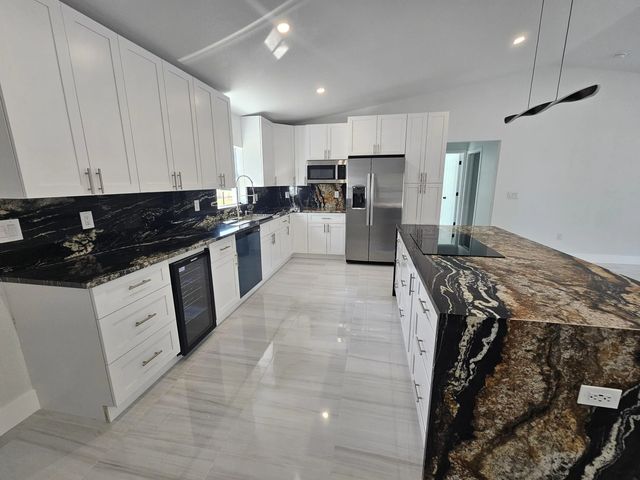 5 of 20 - 2964 Nw 36th Avenue, Okeechobee, FL