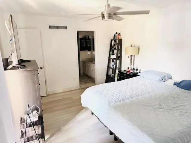 4 of 7 - 825 Center Street #22a, Jupiter, FL