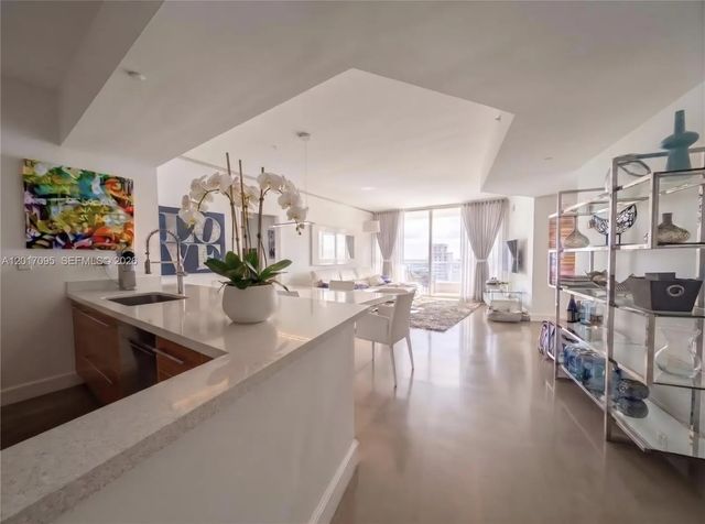 2 of 8 - 400 Alton Road #1709, Miami Beach, FL