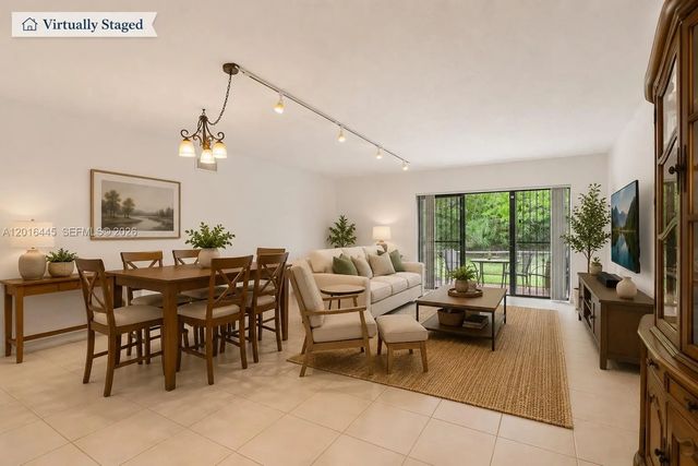 3 of 37 - 425 W Park Drive #10, Miami, FL