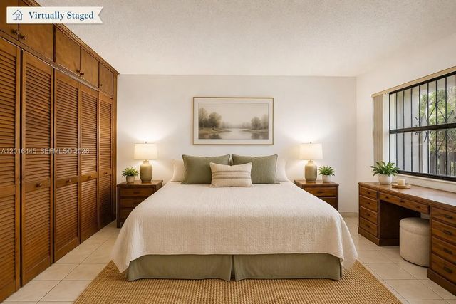 4 of 37 - 425 W Park Drive #10, Miami, FL