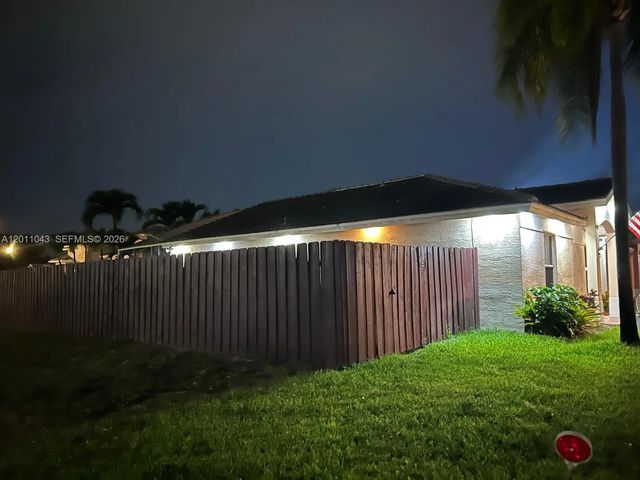 5 of 32 - 18516 Nw 56th Avenue, Miami Gardens, FL