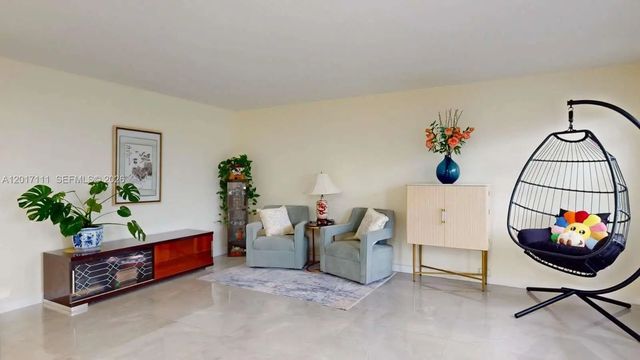 3 of 30 - 325 Wellington G #g, West Palm Beach, FL