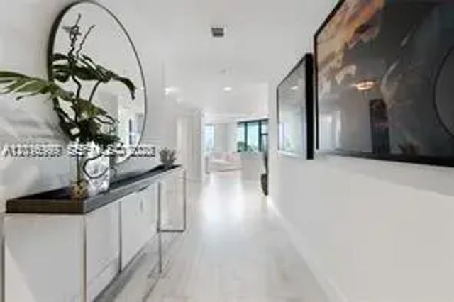 3 of 60 - 17111 Biscayne Boulevard #209, North Miami Beach, FL