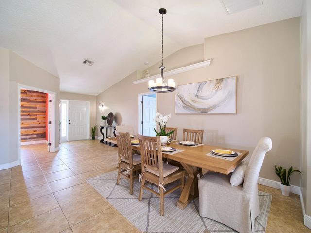 4 of 30 - 743 Sw Mccoy Avenue, Port St. Lucie, FL