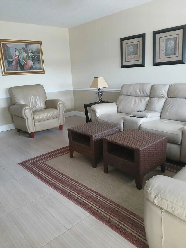 2 of 26 - 4023 Newport H, Deerfield Beach, FL
