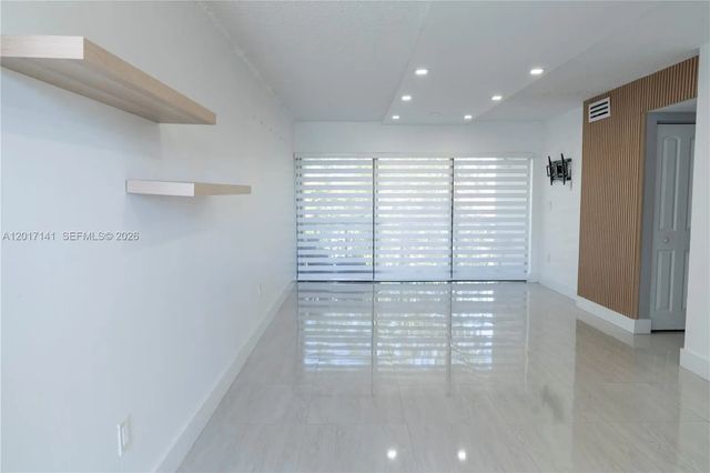 5 of 19 - 13850 Sw 62nd Street #303, Miami, FL