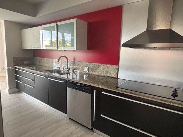 2 of 5 - 50 Ocean Lane Drive #404, Key Biscayne, FL