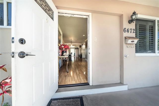 5 of 15 - 6472 Pierce Street, Hollywood, FL