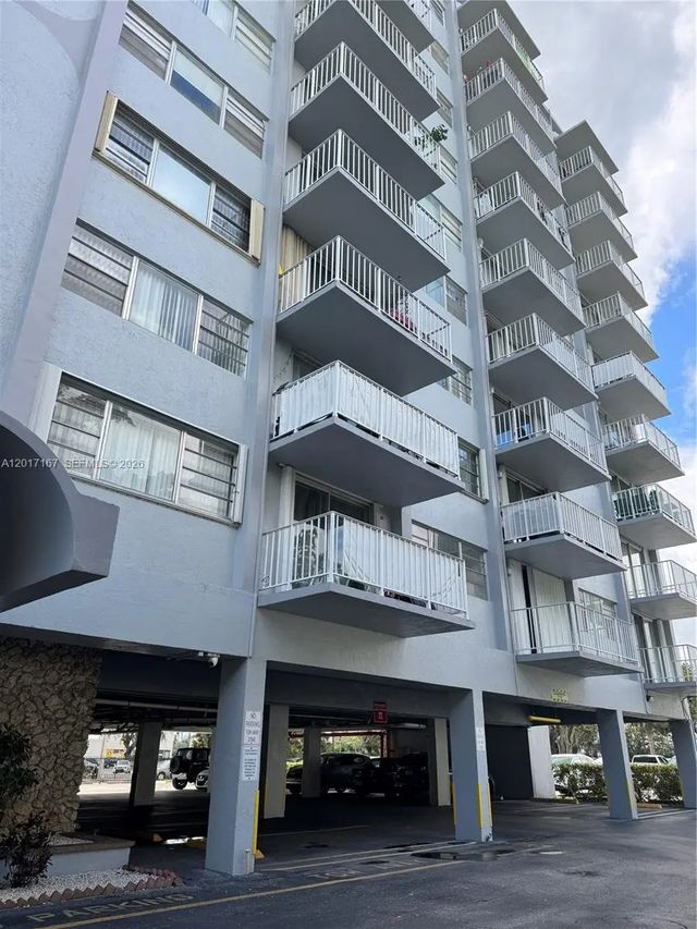 1470 Ne 125th Terrace #205, North Miami