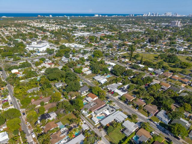 5 of 49 - 262 Sw 8th Street, Dania Beach, FL