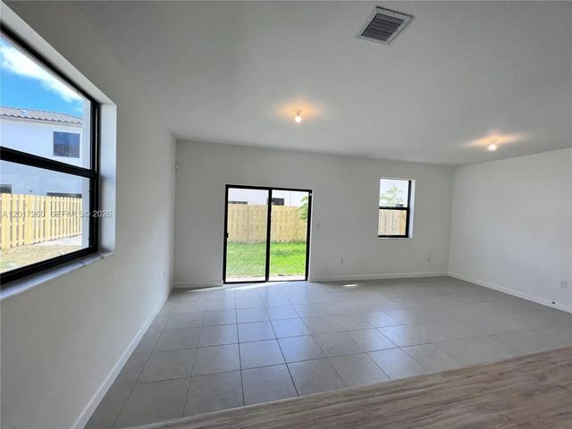 5 of 14 - 11944 Sw 244th Lane, Homestead, FL