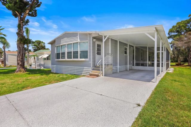 3 of 39 - 70 Golf Drive, Port St. Lucie, FL