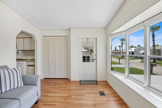 4 of 39 - 70 Golf Drive, Port St. Lucie, FL