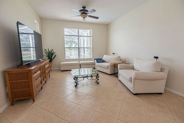 4 of 35 - 208 Sw Whitewood Drive, Port St. Lucie, FL