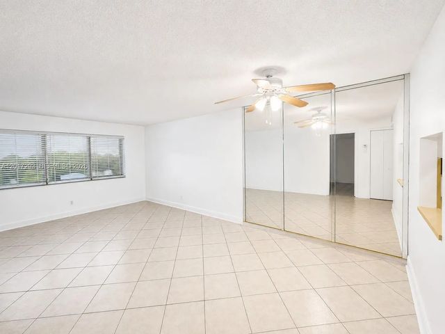2 of 14 - 410 Se 2nd Street #415, Hallandale Beach, FL