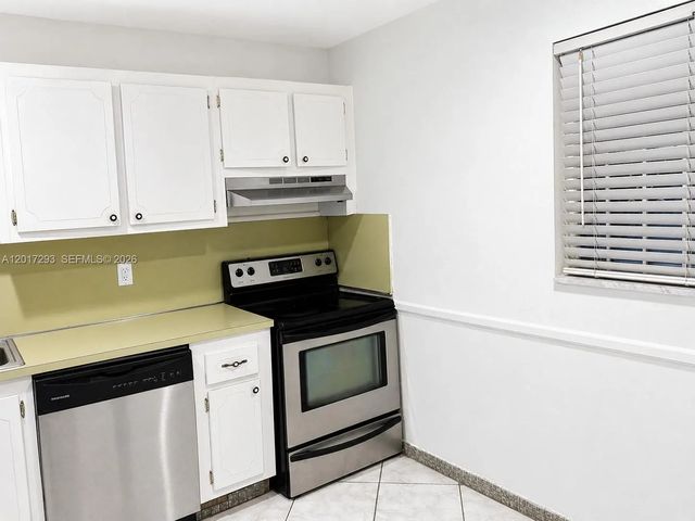 5 of 14 - 410 Se 2nd Street #415, Hallandale Beach, FL