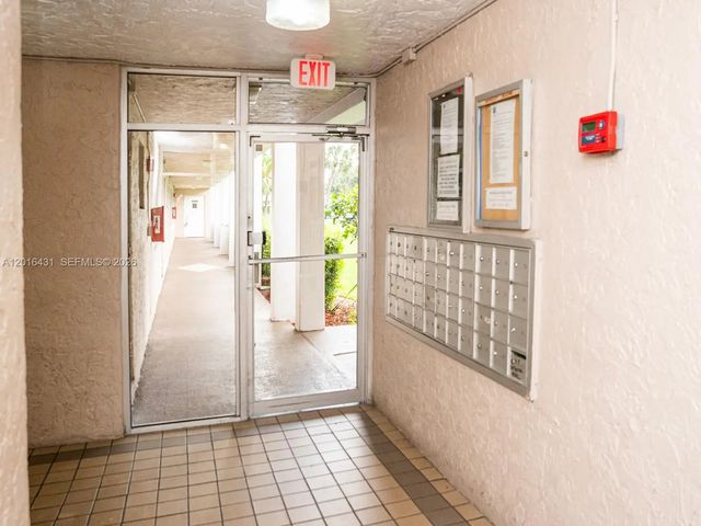 4 of 49 - 1100 Nw 87th Avenue #308, Coral Springs, FL