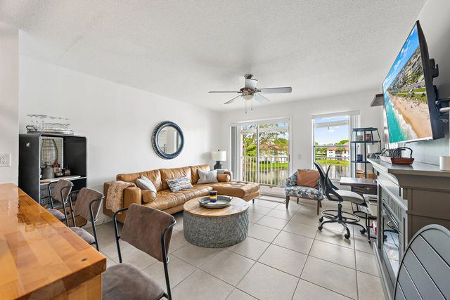 3 of 18 - 261 Cypress Point Drive, Palm Beach Gardens, FL