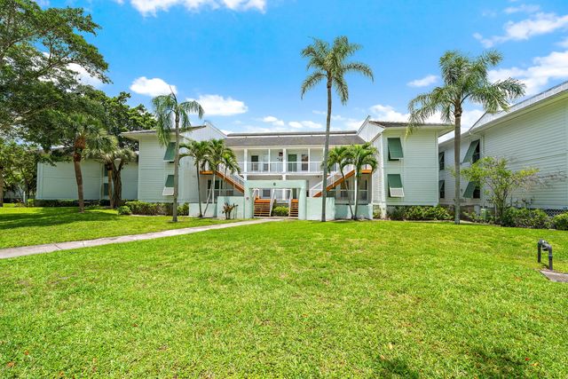 5 of 18 - 261 Cypress Point Drive, Palm Beach Gardens, FL
