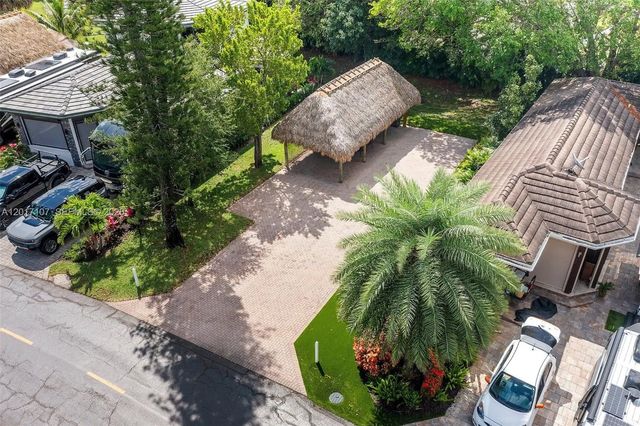 2 of 13 - 22 S Cortez Drive, Margate, FL