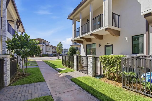 4426 83rd Parkway, Doral