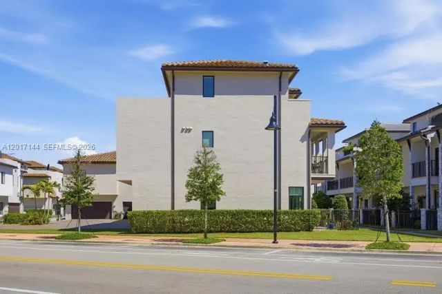5 of 53 - 4426 83rd Parkway, Doral, FL