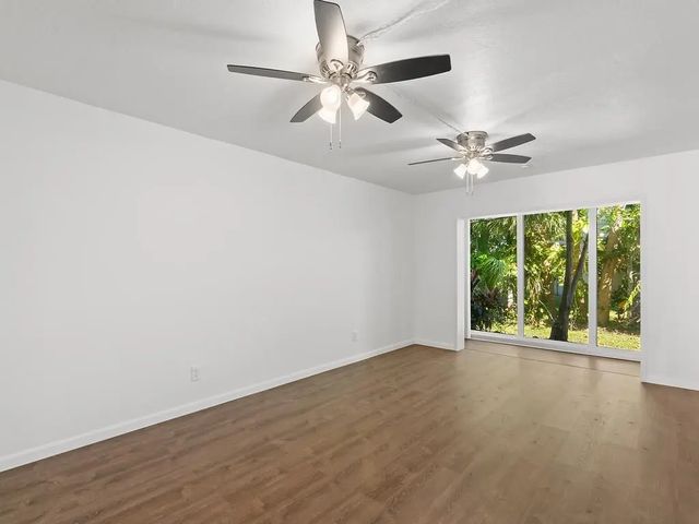 3 of 35 - 1166 6th Avenue #c5, Vero Beach, FL