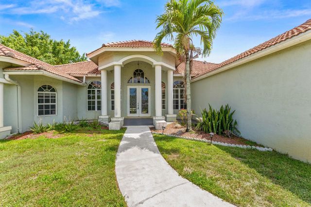 2 of 39 - 19482 Green Grove Court, , FL