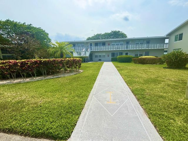 2 of 63 - 203 Farnham I, Deerfield Beach, FL